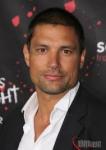 Manu Bennett