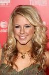 Chelsie  Hightower