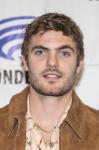 Alex Roe