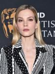 Sylvia Hoeks